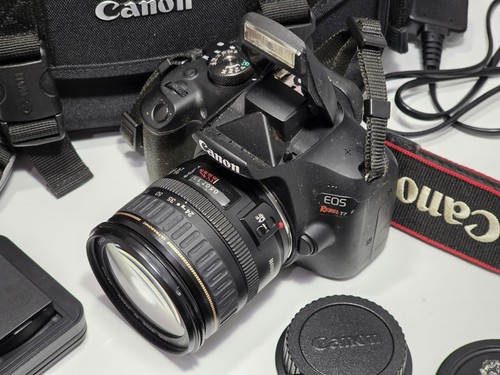 Canon rebel dslr bundle - t7,